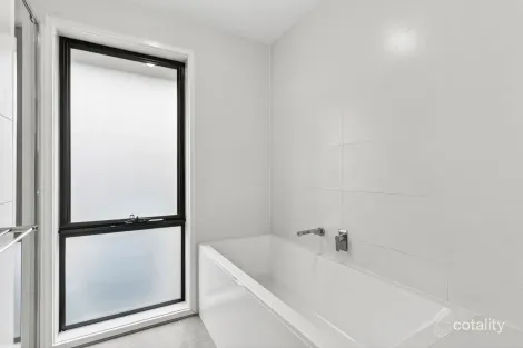 Property photo of 98 Alpine Ash Way Tralee NSW 2620