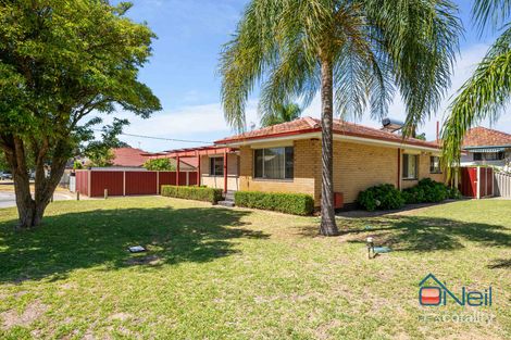 15 Foster Rd, Kelmscott, WA 6111