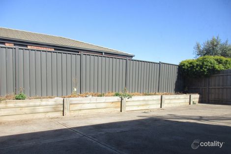 8 Lanark Pl, Deer Park, VIC 3023