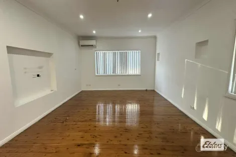 Property photo of 65 Gascoigne Road Birrong NSW 2143