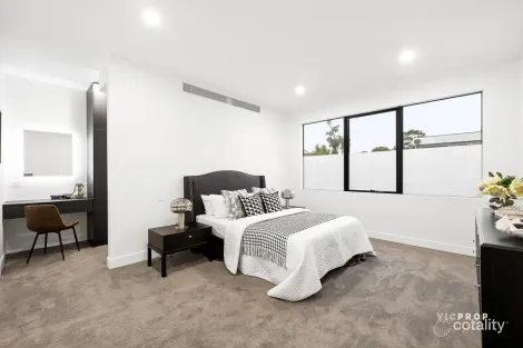 Property photo of 67A Tristania Street Doncaster East VIC 3109
