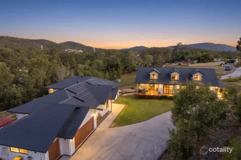 2B HOLYROOD RD, MAUDSLAND, QLD 4210