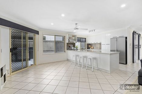 Property photo of 2/4 Joshua Close Arundel QLD 4214