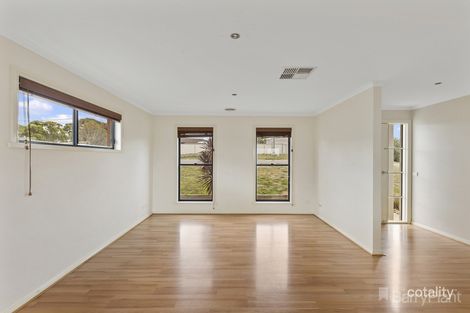 Property photo of 3 Carlisle Place Ironbark VIC 3550