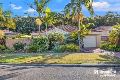 Property photo of 1/2 Creswell Place Fingal Bay NSW 2315