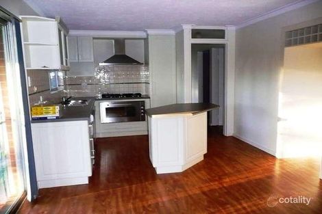 5 Bassett Pl, Lesmurdie, WA 6076