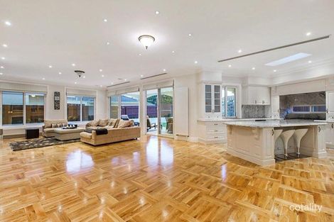 Property photo of 14 Wembley Grove McKinnon VIC 3204
