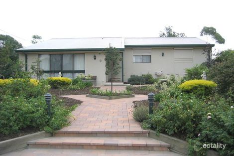 9 Moseley Pl, Kambah, ACT 2902