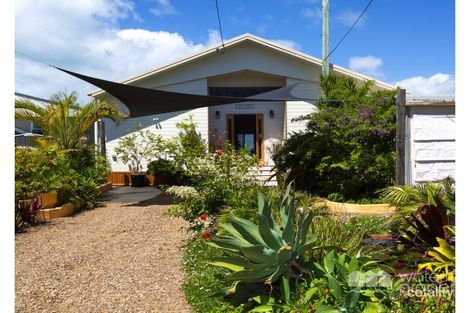 30 Woodcliffe Cres, Woody Point, QLD 4019