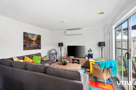 Property photo of 33 Stanhope Place Pakenham VIC 3810