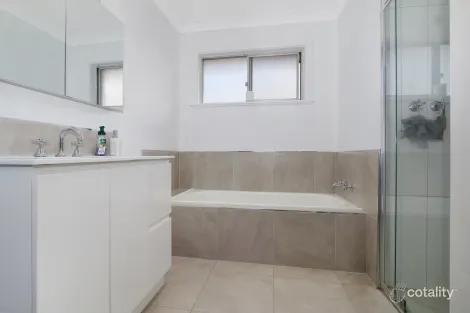 Property photo of 25 Lawrence Street Wodonga VIC 3690