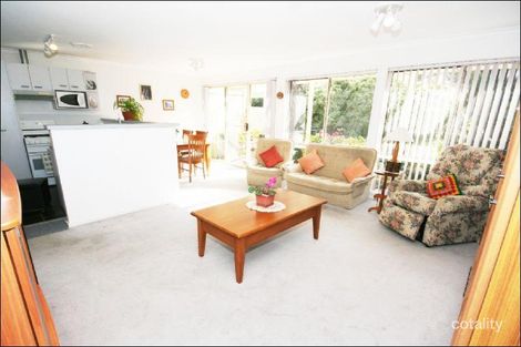 Property photo of 4/27 Elm Way Jerrabomberra NSW 2619