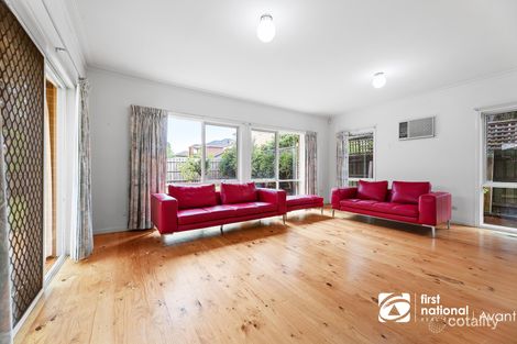 Property photo of 42 Kwinana Street Glen Waverley VIC 3150