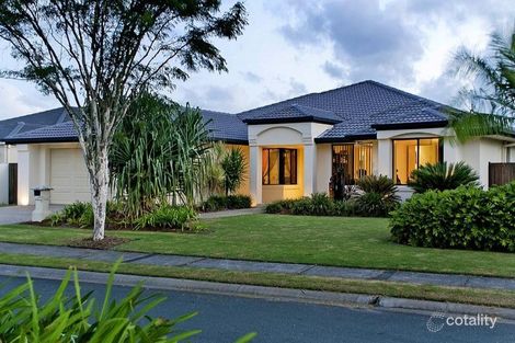 Property photo of 10 The Peninsula Helensvale QLD 4212