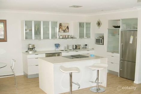 2/66 West Burleigh Rd, Burleigh Heads, QLD 4220