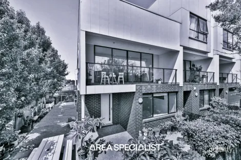 Property photo of 44 Quarter Circuit Springvale VIC 3171