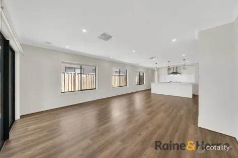 22 Harwich St, Rockbank, VIC 3335