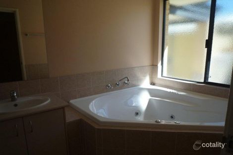 Property photo of 91 Brookmount Drive Ellenbrook WA 6069