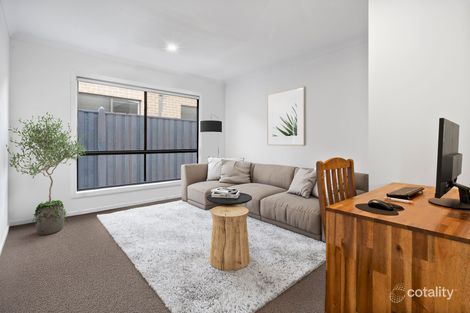 Property photo of 11 Chamberlain Drive Armstrong Creek VIC 3217