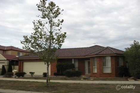 11 Hillcrest Dr, Hillside, VIC 3037