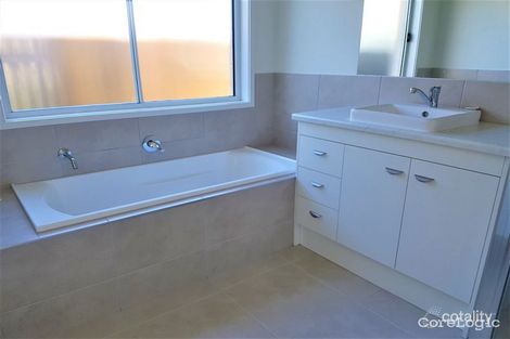 Property photo of 34 Stradbroke Street Redland Bay QLD 4165