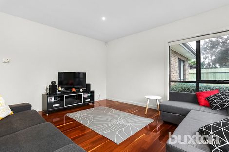 Property photo of 2/7 Headingley Road Mount Waverley VIC 3149