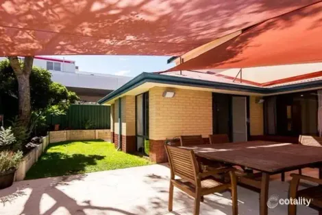2a Britannia Rd, Mount Hawthorn, WA 6016