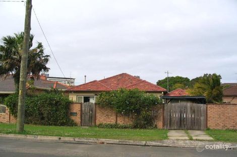 13 Greenacre Rd, Wollongong, NSW 2500