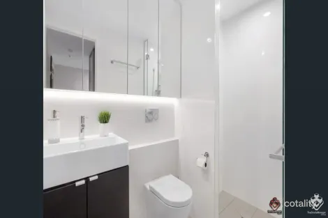 Property photo of 388 Marine Parade Labrador QLD 4215