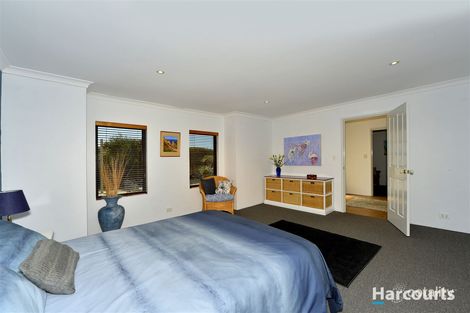 Property photo of 8 Coastal Retreat Wannanup WA 6210