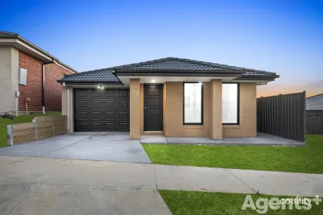 48 Thredbo Pkwy, Pakenham, VIC 3810