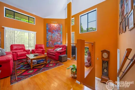 Property photo of 18 Flinders Way Ocean Shores NSW 2483