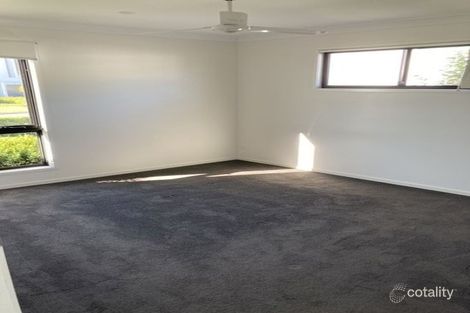 Property photo of 15 Altitude Drive Pimpama QLD 4209