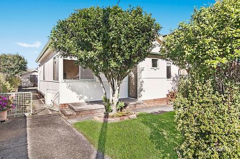 12 Pacific Ave, Ettalong Beach, NSW 2257
