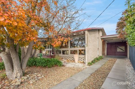 11 Everett Cl, Herne Hill, VIC 3218