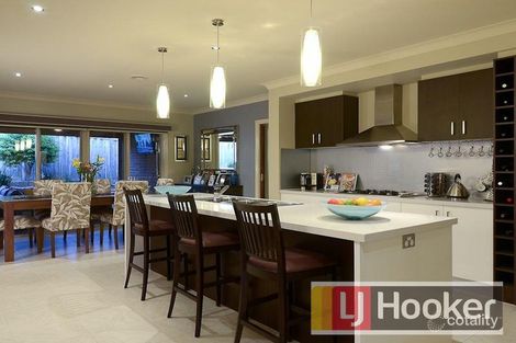 Property photo of 18 Viewpoint Place Berwick VIC 3806