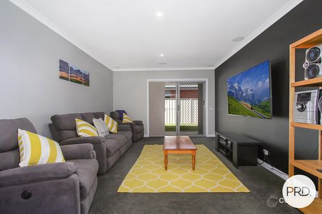 Property photo of 14 Felstead Circuit Thurgoona NSW 2640