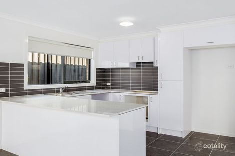 Property photo of 1/94 Lampard Road Drouin VIC 3818