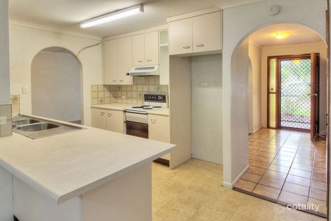 19 Emerald Dr, Regents Park, QLD 4118