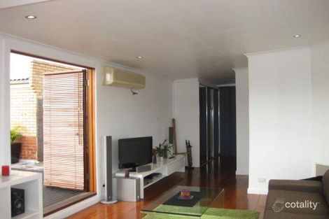 Property photo of 19/289 Barkly Street St Kilda VIC 3182