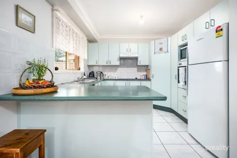 Property photo of 29 Hilton Crescent Casula NSW 2170