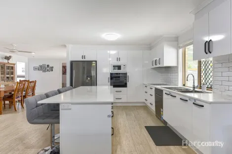 Property photo of 9 Iris Place Fitzgibbon QLD 4018