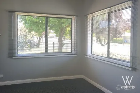 Property photo of 10 Charles Street Blayney NSW 2799
