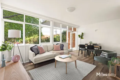 Property photo of 1/101 Lower Heidelberg Road Ivanhoe VIC 3079