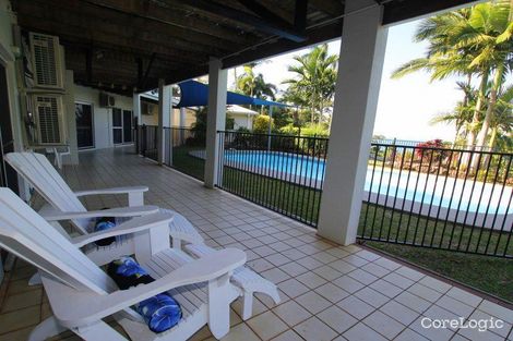 Property photo of 9 Holt Close Bingil Bay QLD 4852