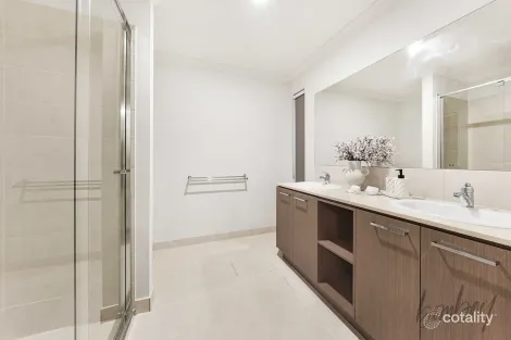 Property photo of 23 Ellscott Boulevard Mickleham VIC 3064