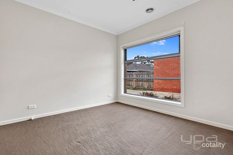 Property photo of 1/17 Lindsay Court Melton VIC 3337