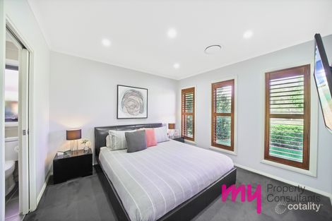 Property photo of 4 Tulloch Grove Gledswood Hills NSW 2557