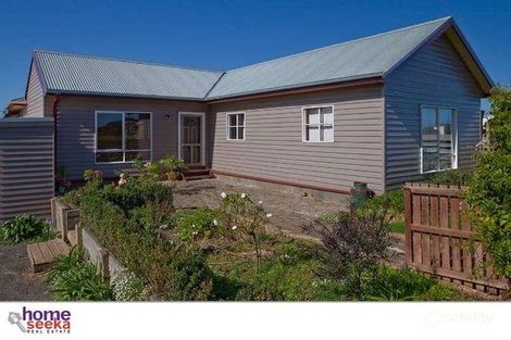 Property photo of 21 Philip Street Port Fairy VIC 3284