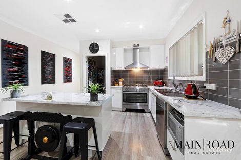 Property photo of 8 Horan Way Weir Views VIC 3338
